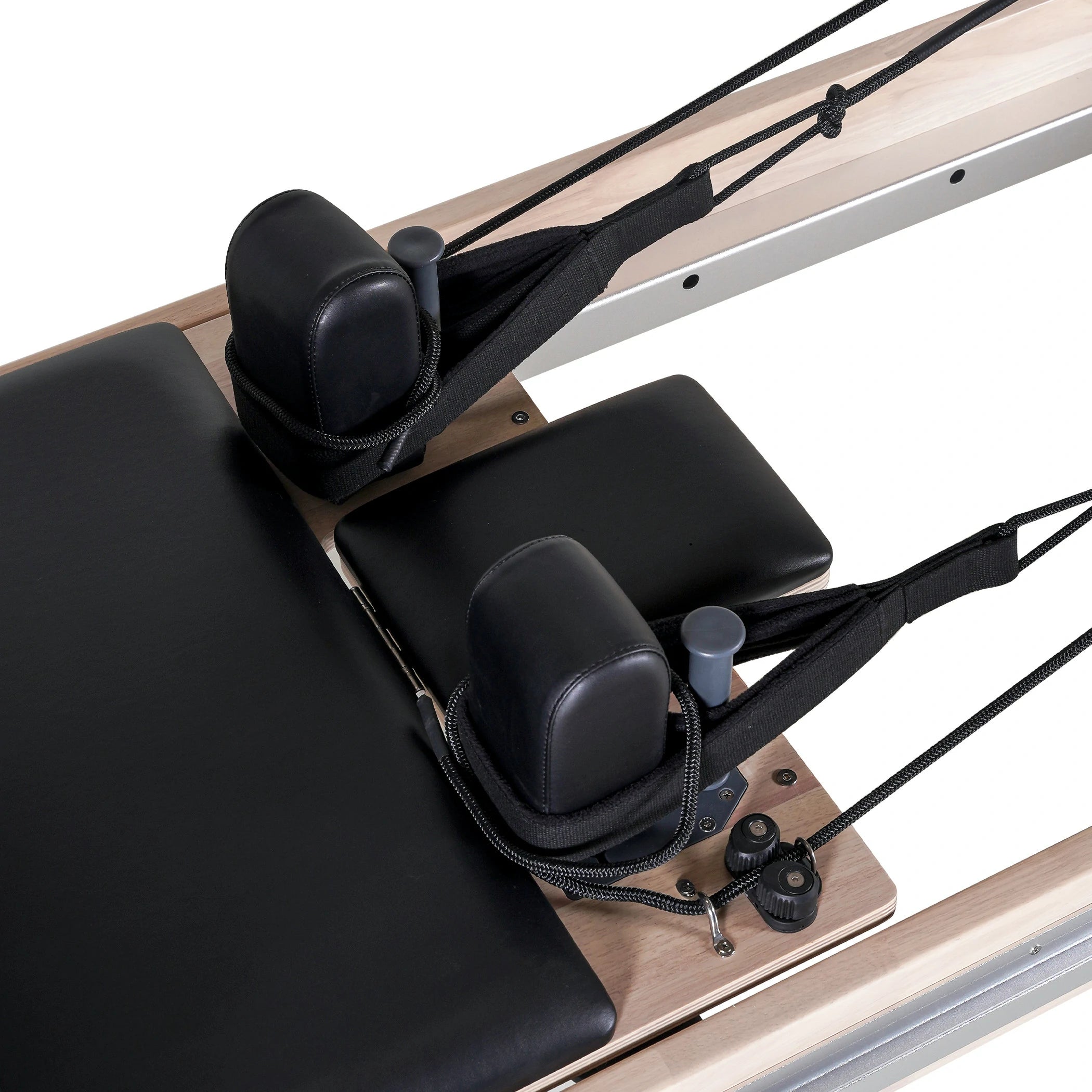 Reformeur Pilates avec chariot en chêne à rail complet et glissière fendue noir